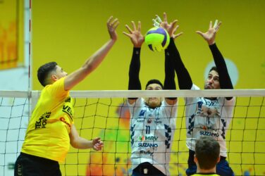 Suzano Vôlei vence clássico, no fim de semana, e enfrentará Sesi Bauru na semifinal do Paulista 2024