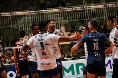 Suzano Vôlei vence o Sesi Bauru e abre vantagem na luta pela vaga na final do Paulista 2024