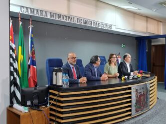 Mara Bertaiolli e Téo Cusatis concedem primeira coletiva como eleitos e detalham transição