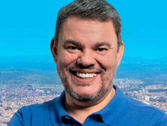 Mauro Araújo retorna à Câmara de Mogi com foco em Educação, Saúde e Desenvolvimento após reeleição