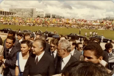 Redemocratização: há 40 anos, Sarney assumia a presidência do Brasil, após 21 anos de ditatura