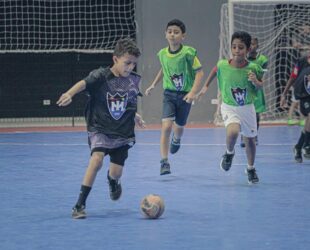 Inter Mogi inaugura escolinha gratuita de Futsal e Society no Parque Airton Nogueira, em Mogi