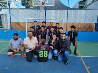 Instituto Transforma faz lançamento de time de futsal de alto rendimento com adolescentes