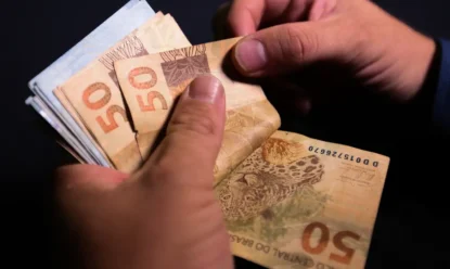 Trabalhadores informais podem renegociar dívidas com crédito a juros de até 1,99% ao mês