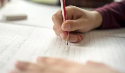 Governo estabelece medidas rigorosas contra faltas injustificadas de professores na rede estadual