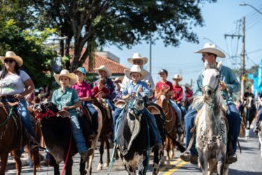 Festa do Divino 2025 movimenta Guararema com fé, cultura e programação para toda a família
