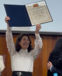 Priscila Yamagami é oficialmente mogiana e recebe a honraria em solenidade emocionante