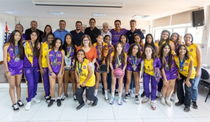 Categorias de base do basquete mogiano são reforçadas com apoio municipal após conquistas