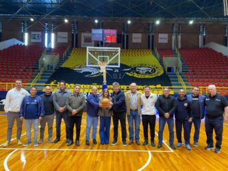 Prefeitura de Mogi retoma parceria com o time de basquete e investe na base e ações sociais