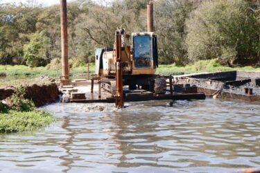 Avanço: desassoreamento do rio Tietê entre Suzano e Poá já tem 79% das obras concluídas