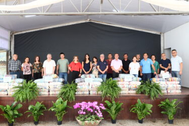 Expo Aflord doa 14 toneladas de alimentos arrecadados no evento a entidades assistenciais de Arujá