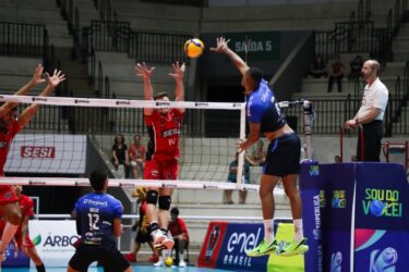 Após vitória sobre o Sesi, Suzano Vôlei chega ao G4 da Superliga e mira duelo com o Itambé Minas