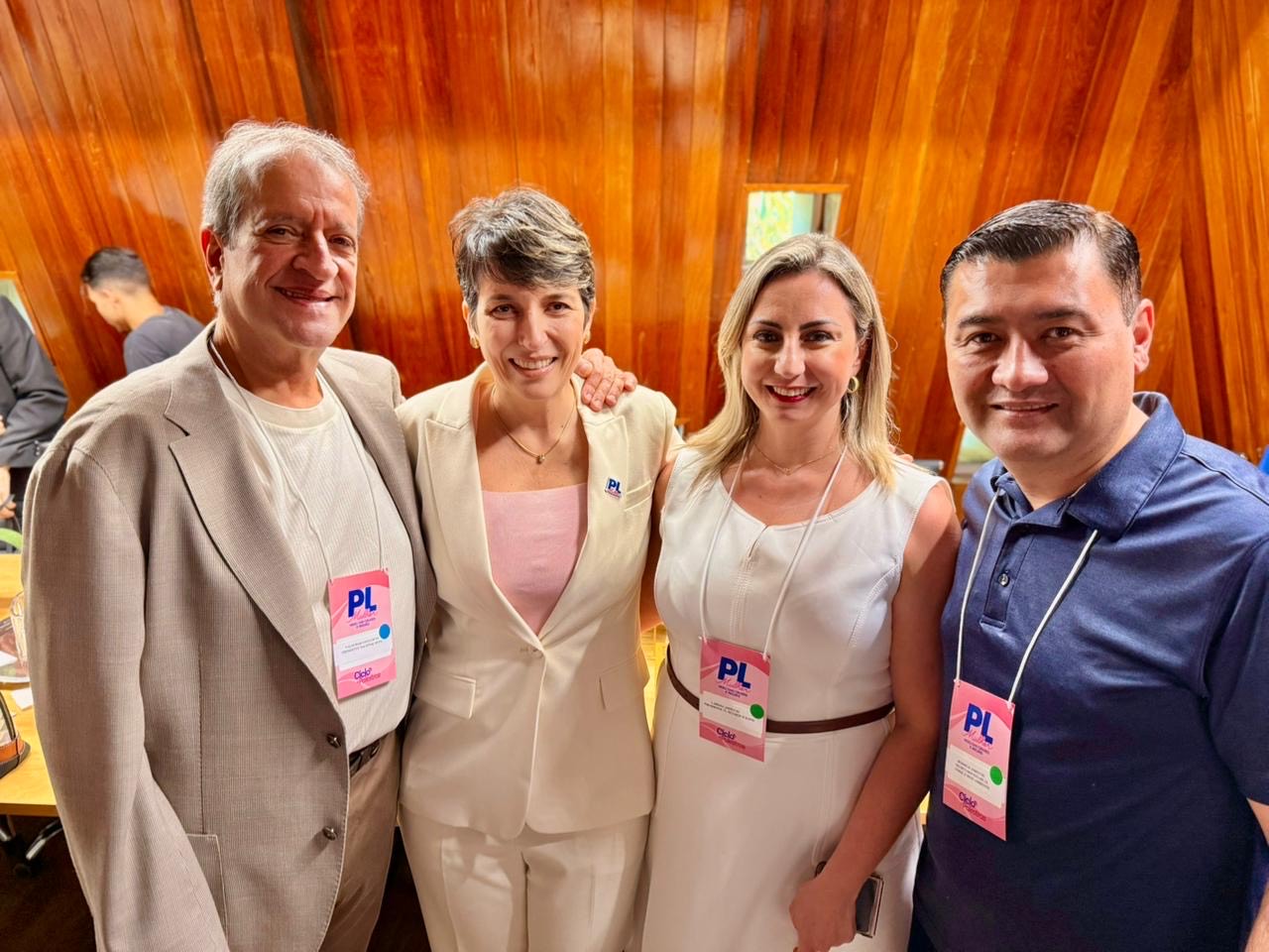 Larissa Ashiuchi assume presidência do PL Mulher Suzano durante Encontro Regional