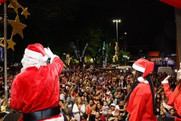 Programação de Natal em Suzano se encerra no fim de semana com cantatas e visitas do Papai Noel