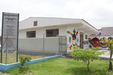 Secretaria de Meio Ambiente de Suzano orienta sobre descarte correto em ecopontos