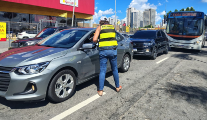 Operação Carnaval promove blitz educativa e orienta motoristas e pedestres em Mogi das Cruzes
