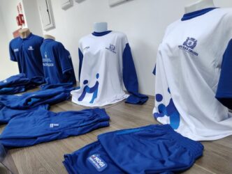Secretaria de Educação prevê concluir entrega de uniformes escolares até o fim de março em Mogi
