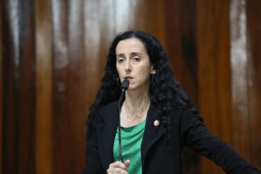 Projeto aprovado pela Câmara cria campanha para orientar população sobre riscos do caramujo africano