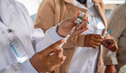 Mogi realiza vacinação contra gripe com 23 pontos distribuídos pela cidade neste sábado (28)