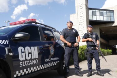 GCM de Suzano detém três suspeitos por furtos em escolas municipais no fim de semana