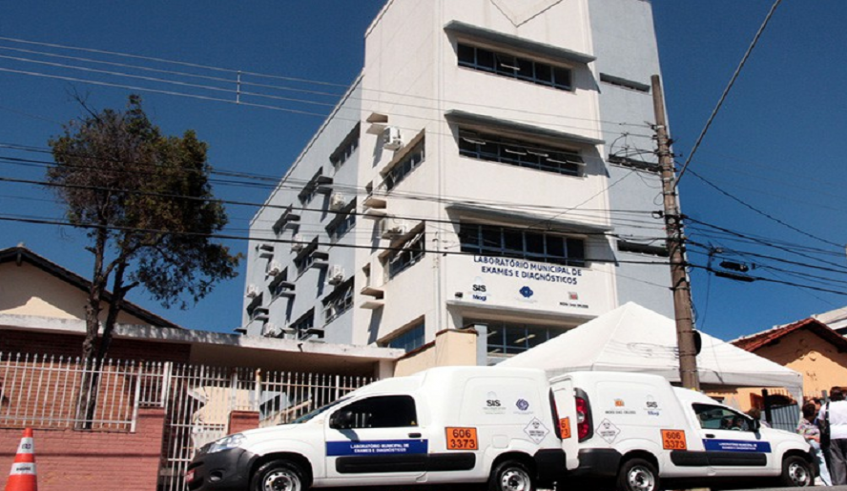Laboratório Municipal realiza 150 mil exames por mês com qualidade certificada pelo Einstein