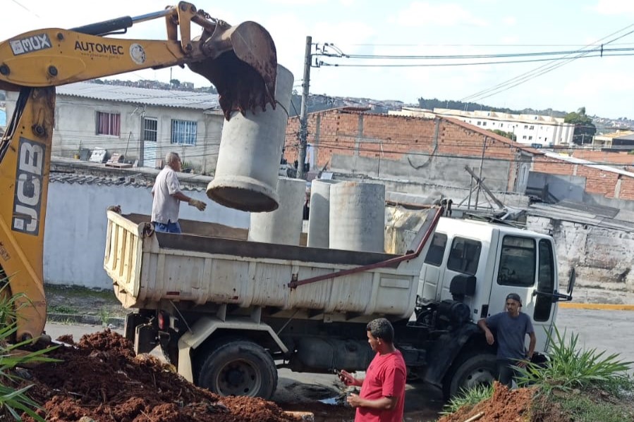 Prefeitura de Suzano amplia rede de drenagem e intensifica ações contra enchentes na cidade