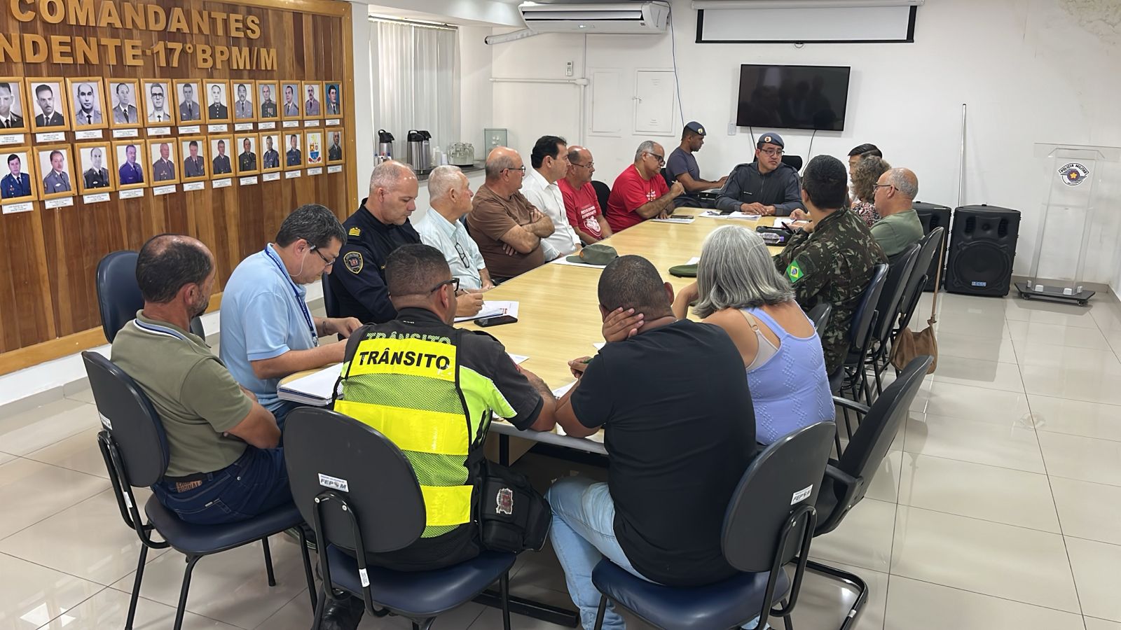 Divino: subimpério é inaugurado no 17º BPM/M e reunião com festeiros reforça segurança do evento