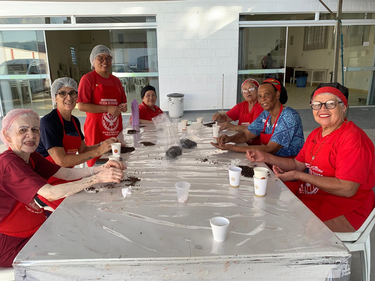 Pró-Divino inicia trabalhos na Casa da Festa com produção de doces e salgados e convoca voluntários