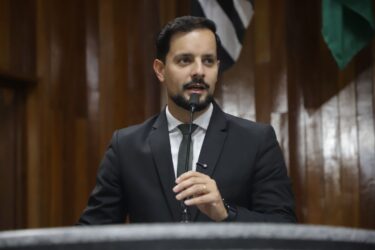 Câmara de Mogi solicita ampliação do acesso a medicamento para tratamento de doença genética rara