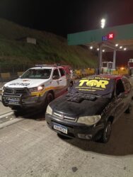 Polícia Rodoviária encontra 10 kg de pasta base de cocaína escondidos em carro na Ayrton Senna