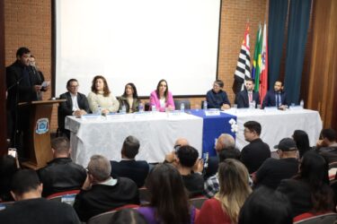 Programa “Acolher com o Coração” amplia apoio a crianças e adolescentes em Suzano