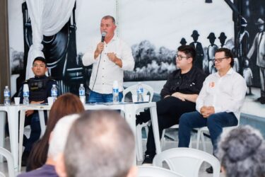 Prefeitura de Suzano apresenta ações de segurança durante reunião com moradores de três bairros