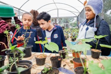 Projeto leva estudantes para conhecer espaços históricos, culturais e ambientais de Suzano