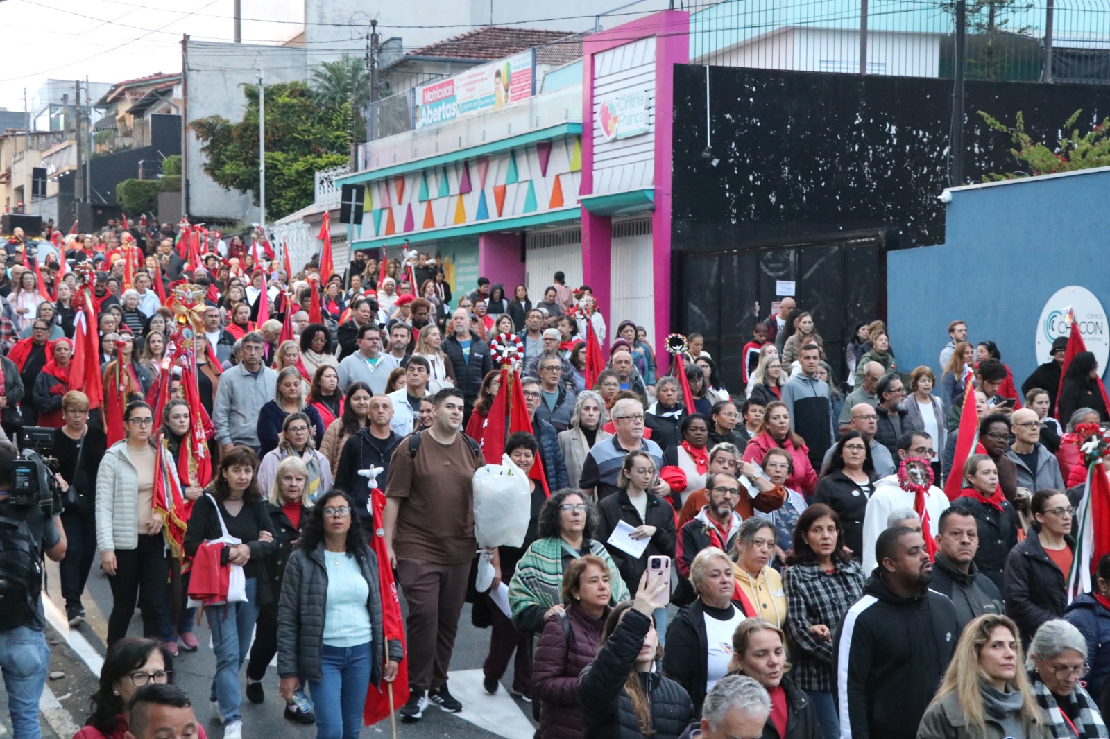 Alvoradas da Festa do Divino reúnem multidão no primeiro fim de semana e emocionam fiéis em Mogi