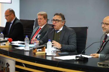 Câmara de Mogi vai acompanhar situação do transporte escolar após impasse com motoristas