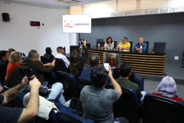 Escola do Parlamento é lançada pela Câmara de Mogi para capacitar servidores e aproximar população