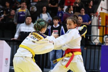 Jovens judocas de Suzano conquistam três medalhas e garantem vagas em finais estaduais