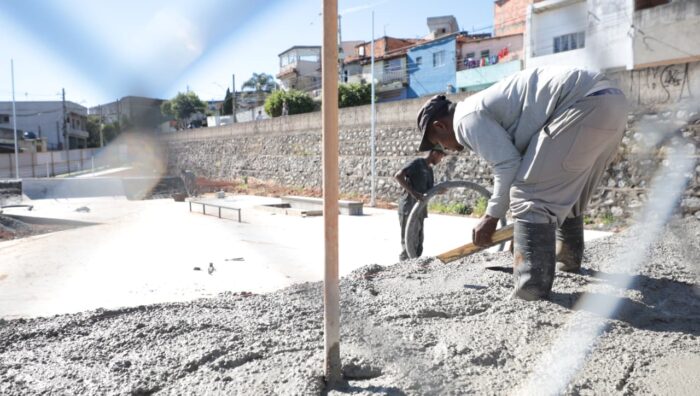 Suzano: Miguel Badra terá praça revitalizada com quadra esportiva, playground e academia ao ar livre