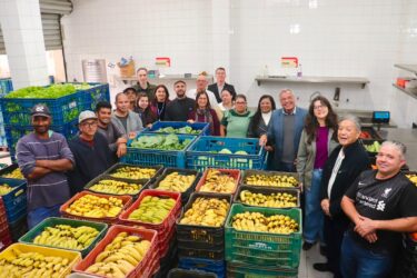 Representante do programa Alimenta Cidades visita Suzano e conhece ações de segurança alimentar