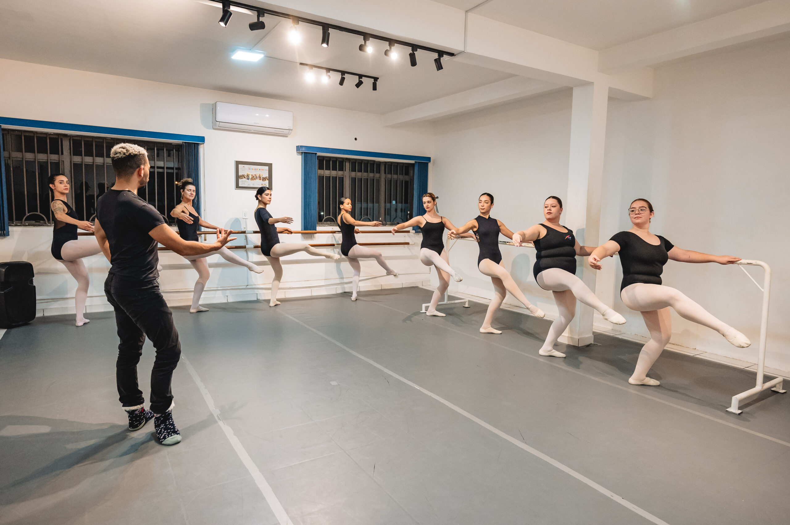 Férias em Movimento inicia nesta segunda (6) com aulas de dança para todas as idades em Mogi