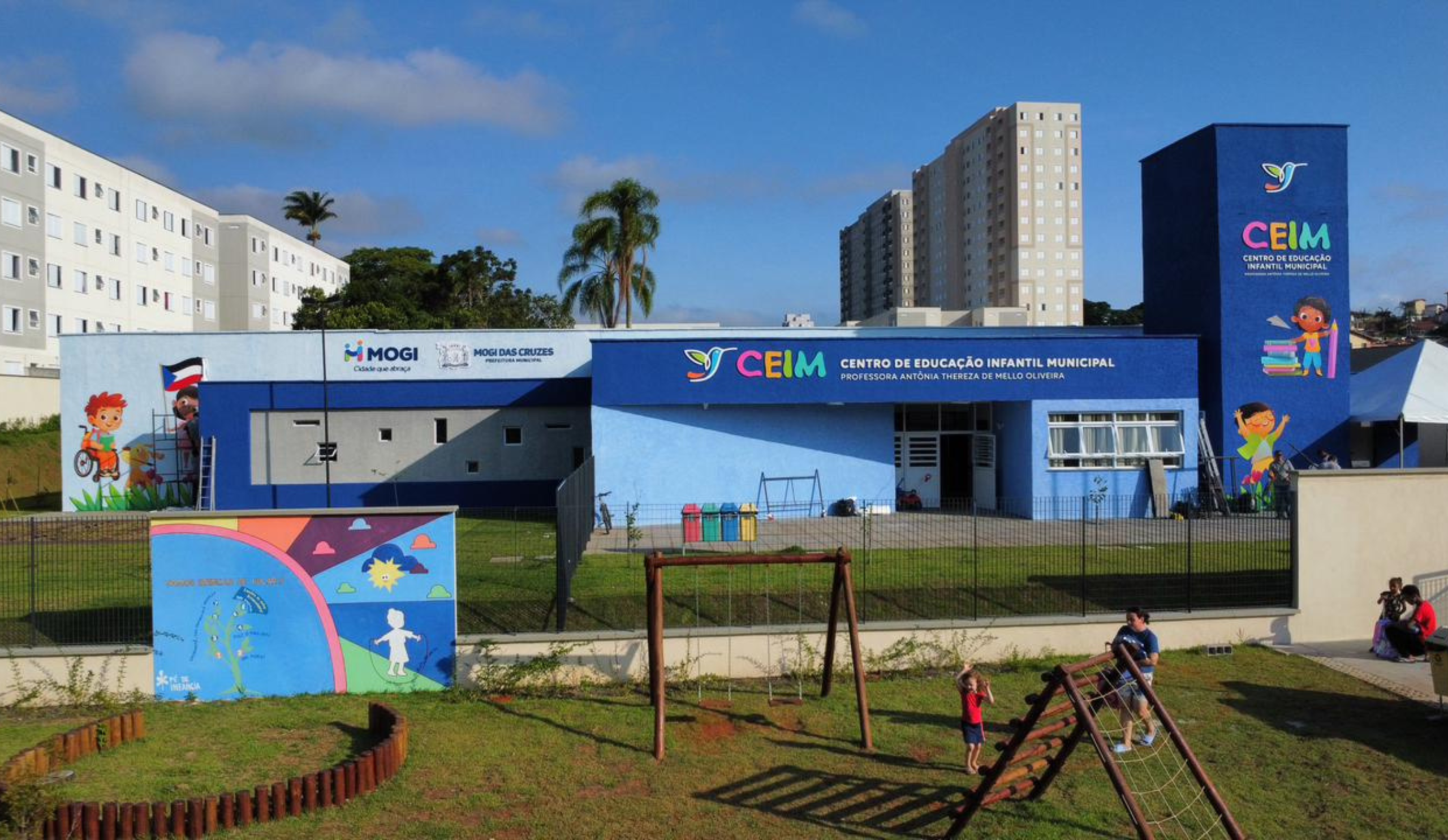 Fórum Internacional debate desafios da educação pública com participação de 14 municípios
