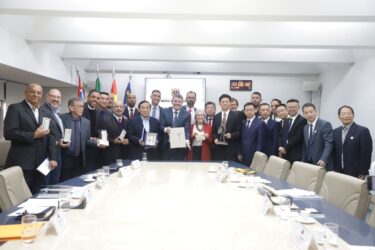 Comitiva chinesa visita Mogi das Cruzes em busca de parcerias em saúde, turismo e produção de cana
