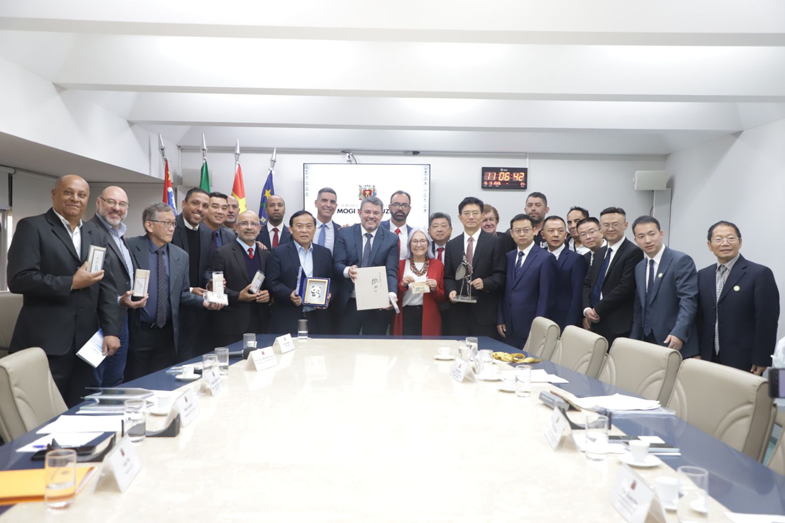 Comitiva chinesa visita Mogi das Cruzes em busca de parcerias em saúde, turismo e produção de cana