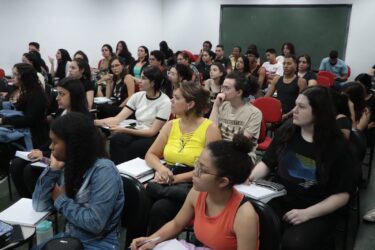 Saspe abre 80 vagas para curso pré-vestibular gratuito com foco no Enem e ensino superior em Suzano