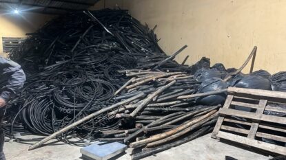 Operação policial aborda mais de 400 pessoas, prende 19 e apreende quase 8kg de drogas no Alto Tietê