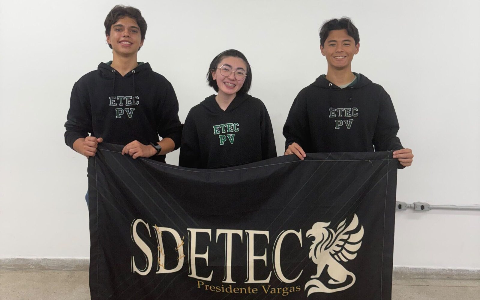 Estudantes da ETEC de Mogi fazem vaquinha para representar o Brasil em debate na Alemanha