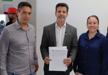 Em visita ao IFSP, vice-prefeito solicita quadras e veículos escolares ao ministro da Educação