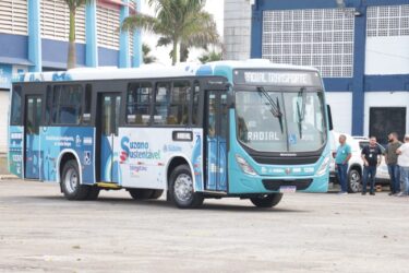 Prefeitura de Suzano comemora um ano de ônibus a biometano com economia de 23 mil litros de diesel